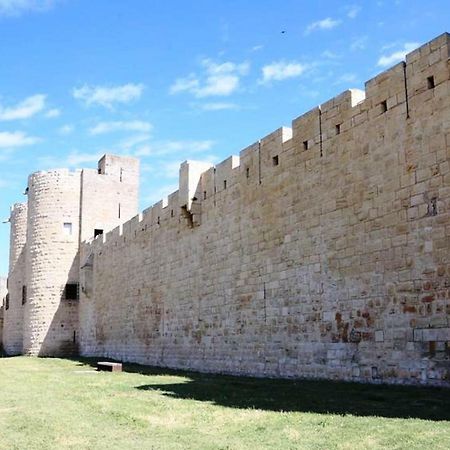 Au Coeur Des Remparts Apartment Aigues-Mortes Exterior photo