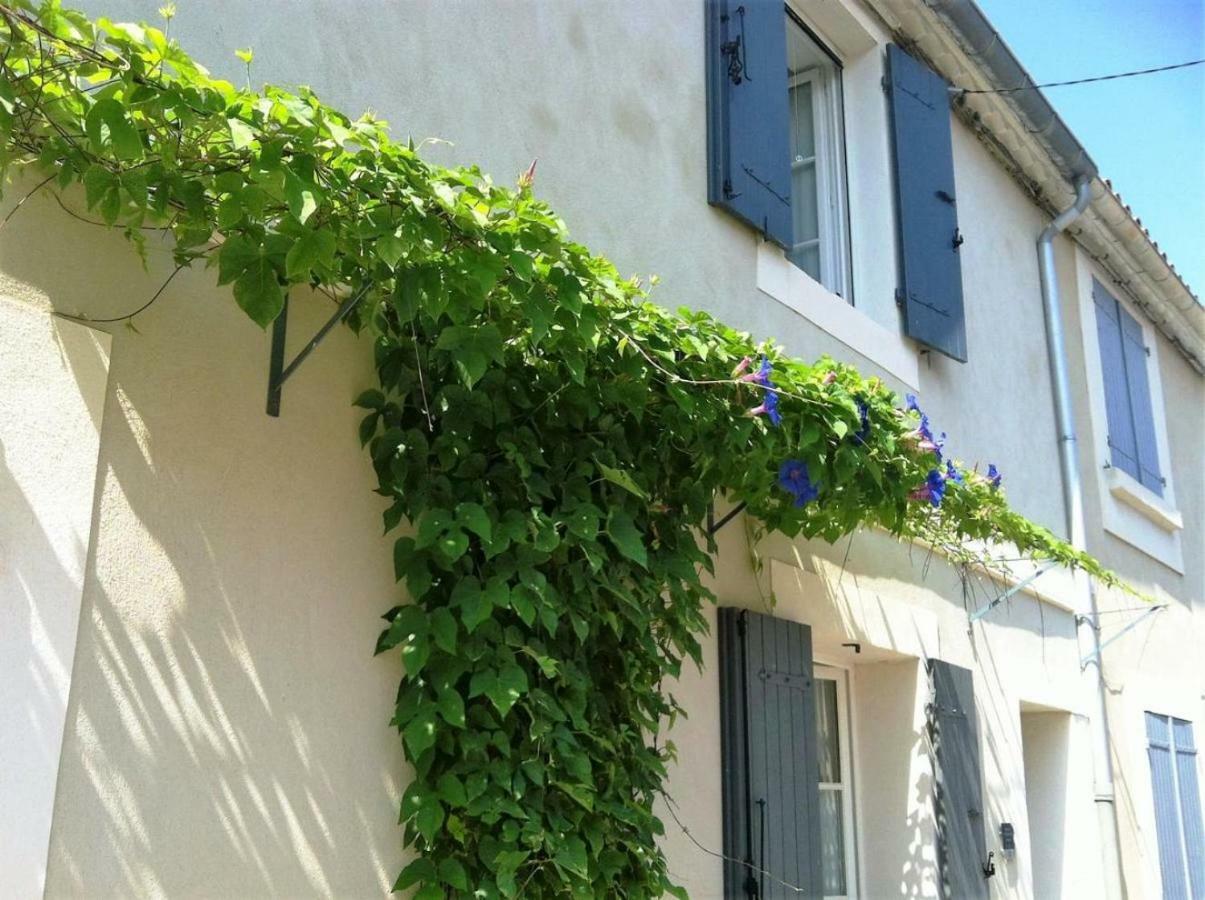 Au Coeur Des Remparts Apartment Aigues-Mortes Exterior photo