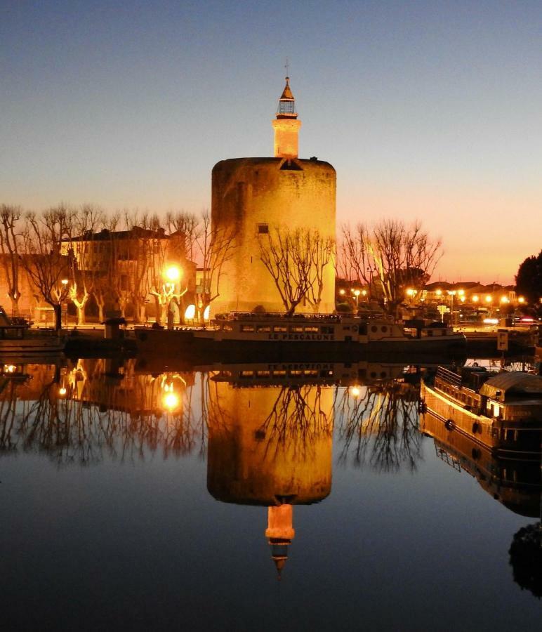 Au Coeur Des Remparts Apartment Aigues-Mortes Exterior photo